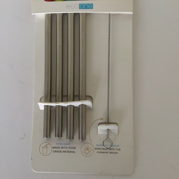 NWT STEEL REUSABLE STRAWS SET OF FOUR WITH BRUSH - Picture 6 of 9
